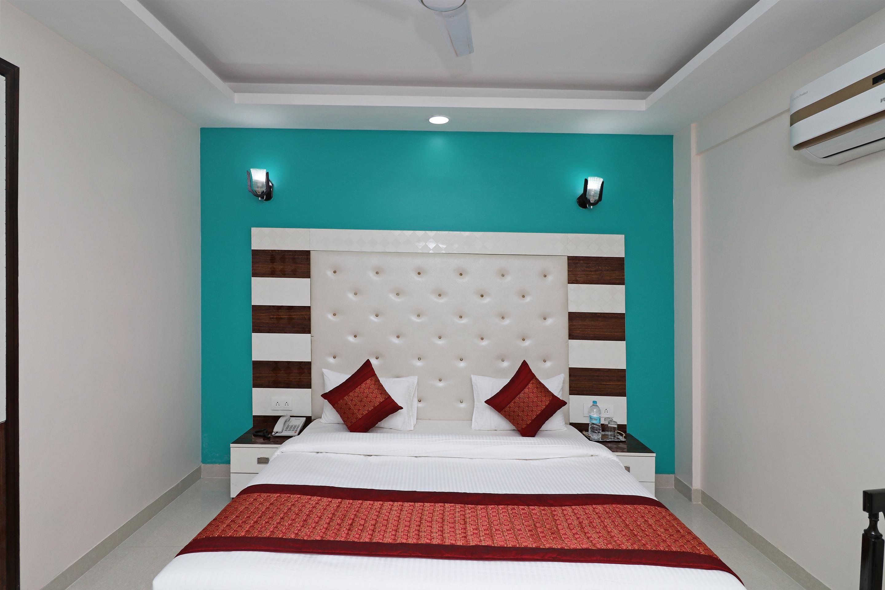 Oyo 12675 Hotel Star Inn Ню Делхи Екстериор снимка