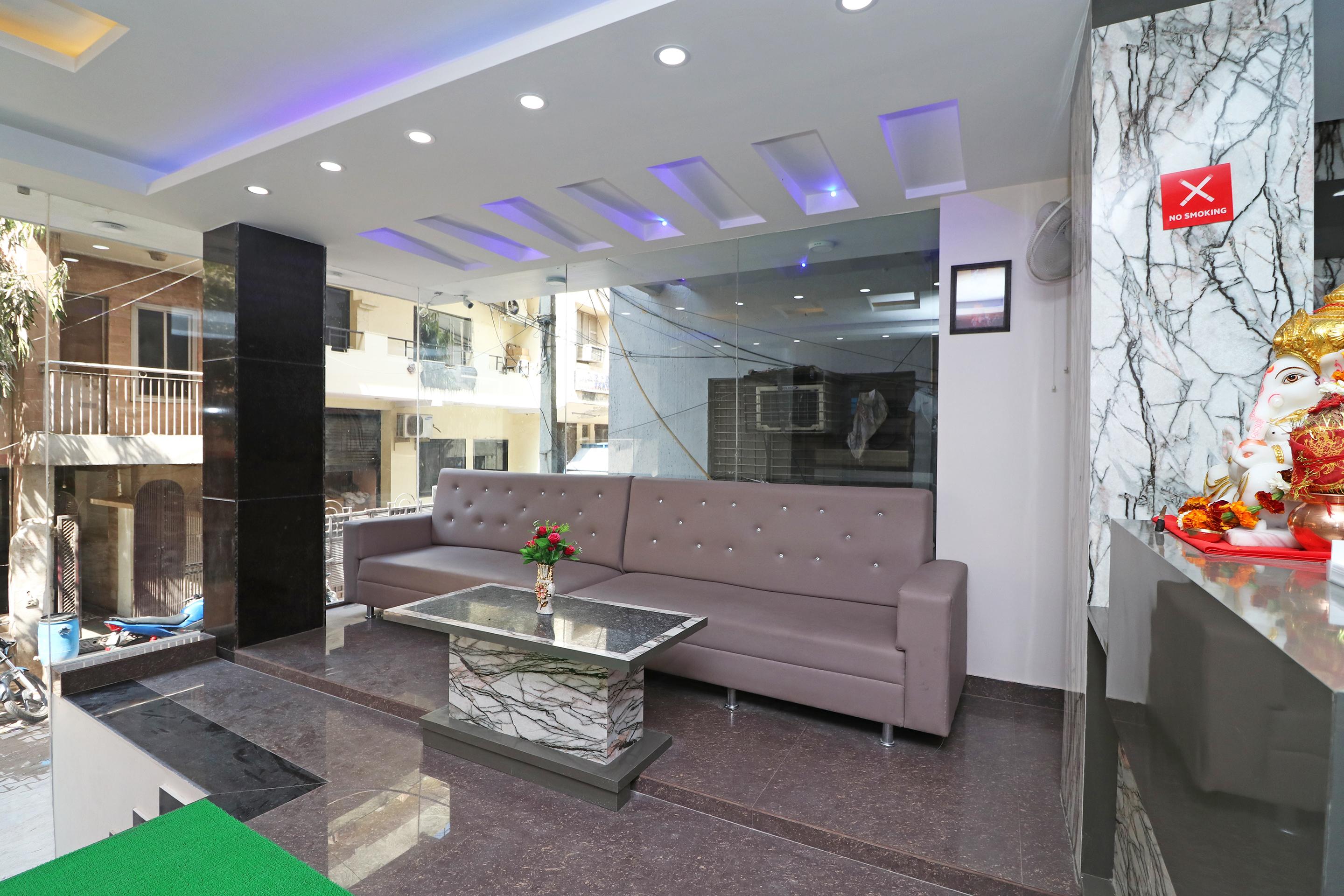 Oyo 12675 Hotel Star Inn Ню Делхи Екстериор снимка