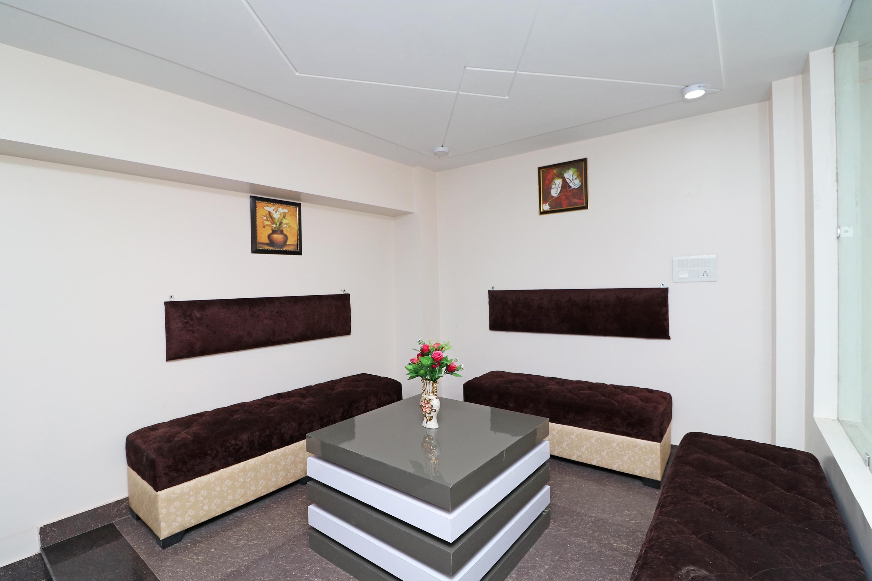 Oyo 12675 Hotel Star Inn Ню Делхи Екстериор снимка