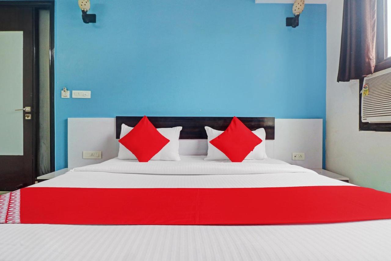 Oyo 12675 Hotel Star Inn Ню Делхи Екстериор снимка